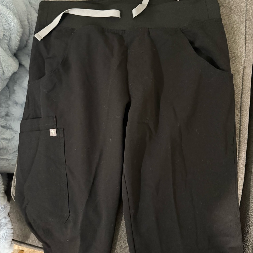 Women’s fig scrub pants